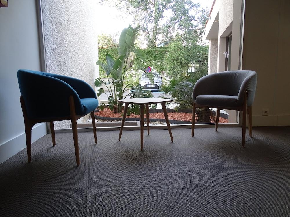 Perpignan, An Ihg Perpignan